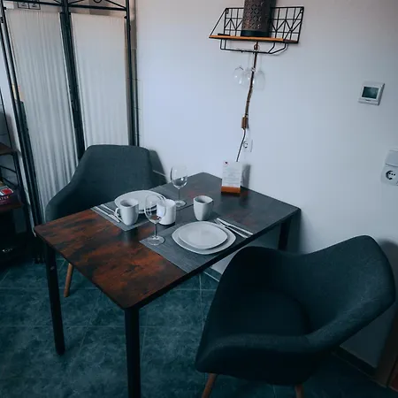 Ferienwohnung Nauen * ناون